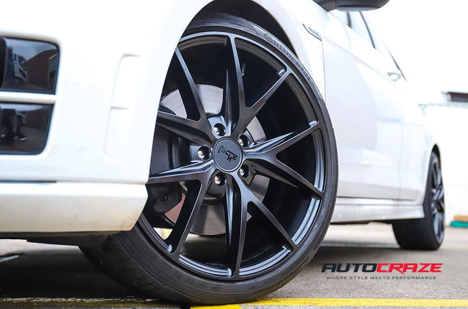 VOLKSWAGEN GOLF MISANO MATTE BLACK